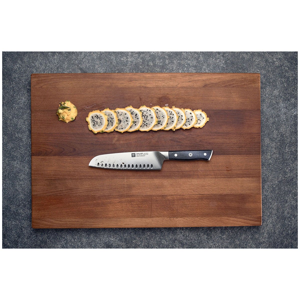 18cm Grønnsakskniv (Santoku), RCF Stål med Dimple - ZWILLING SPECTRUM - KNIVER - Me & Max AS