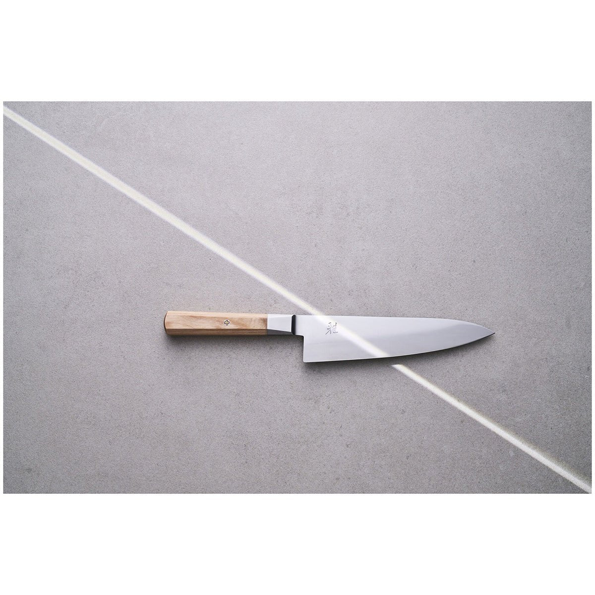 20cm Kokkekniv, FC61 stål - MIYABI KOKOYA 4000FCv2 - KNIVER - Me & Max AS