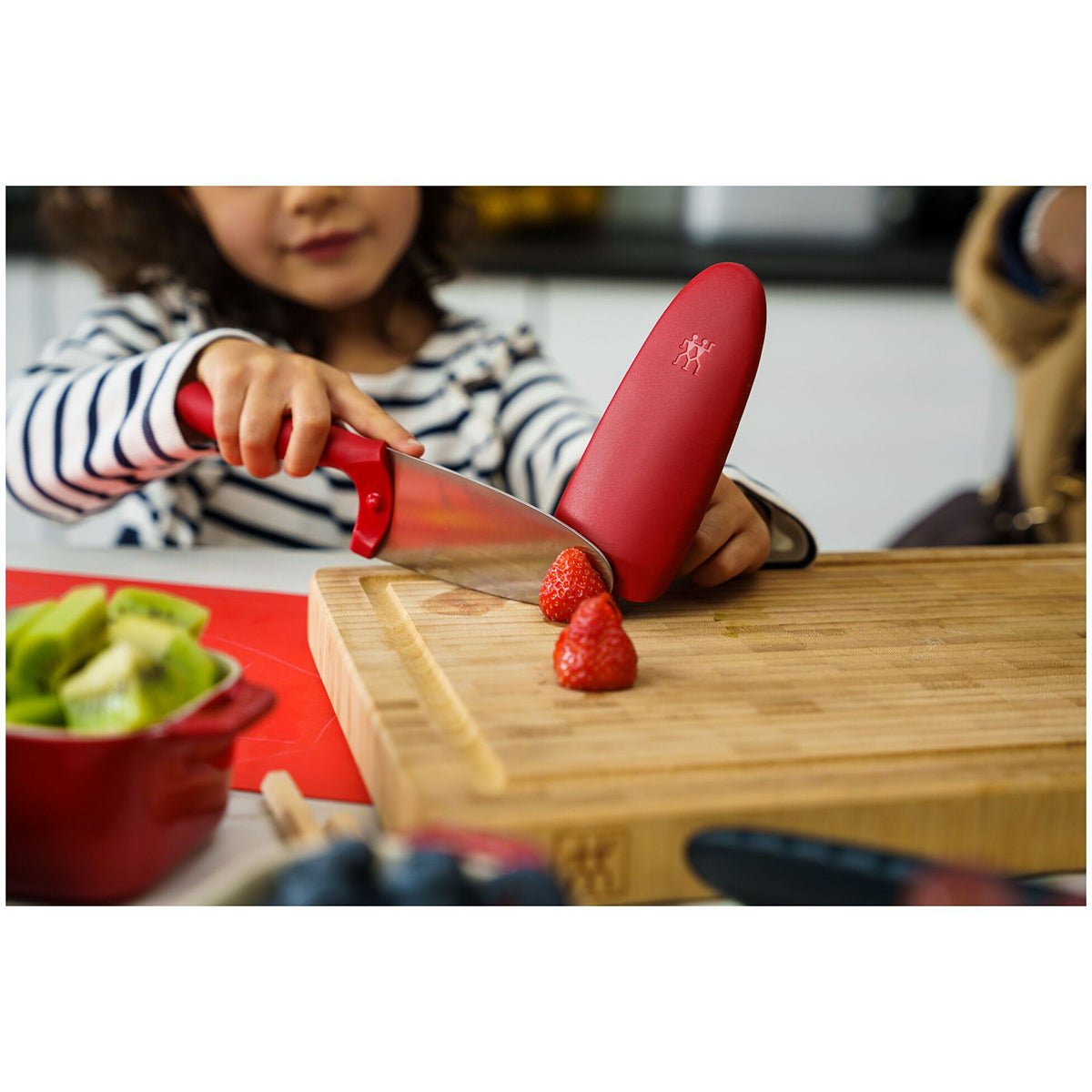 10cm Barnekniv, santoku, rød - ZWILLING TWINNY - KNIVER - Me & Max AS