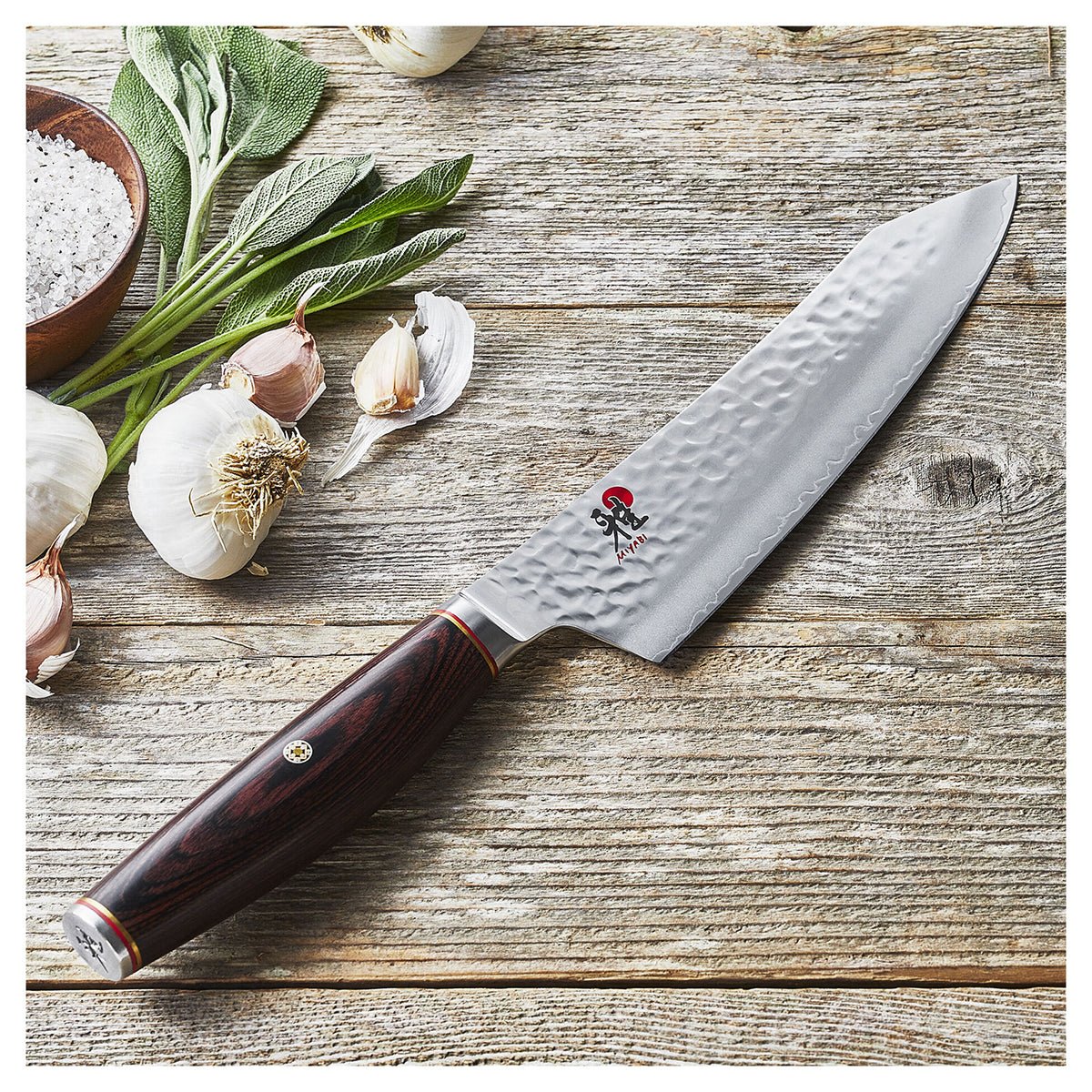18cm Grønnsakskniv, SG2 (MC63) pulverstål, "Rocking" Santoku - MIYABI 6000MCT - KNIVER - Me & Max AS