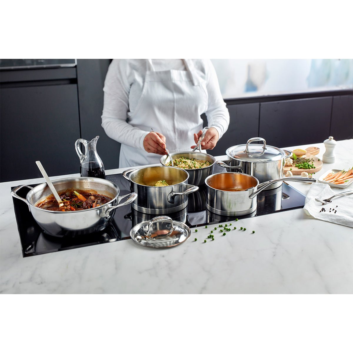 20cm Kjele med lokk 3,0l, 18/10 rustfrit stål - DEMEYERE ATLANTIS 7 - GRYTE - Me & Max AS