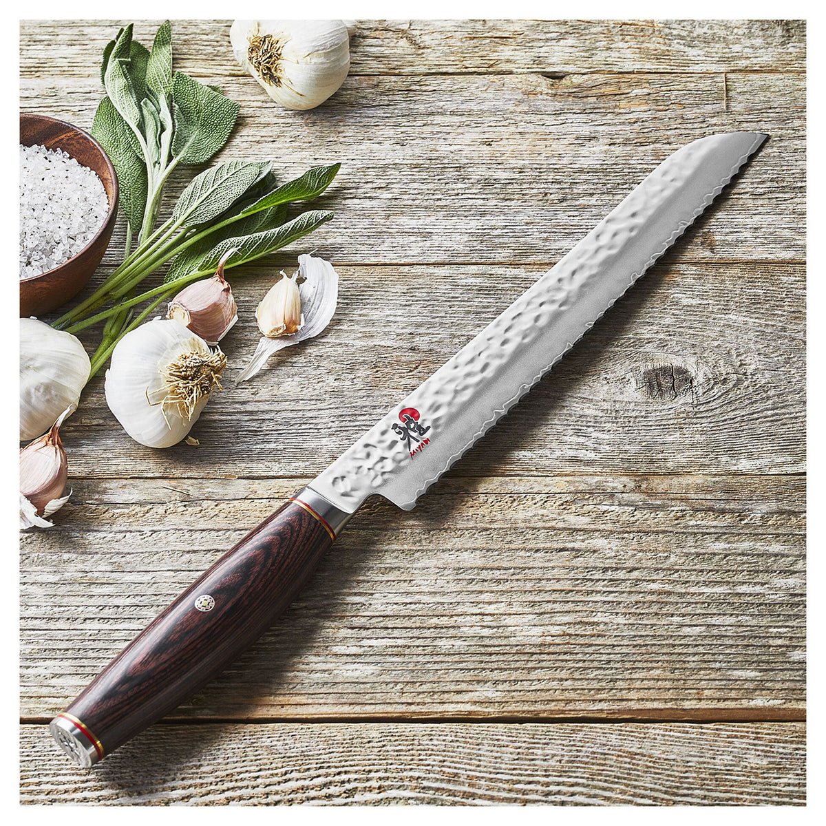 23cm Brødkniv, SG2 (MC63) pulverstål - MIYABI 6000MCT - KNIVER - Me & Max AS