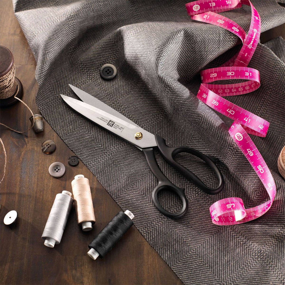 26cm Skreddersaks - ZWILLING SUPERFECTION Classic - SAKS - Me & Max AS
