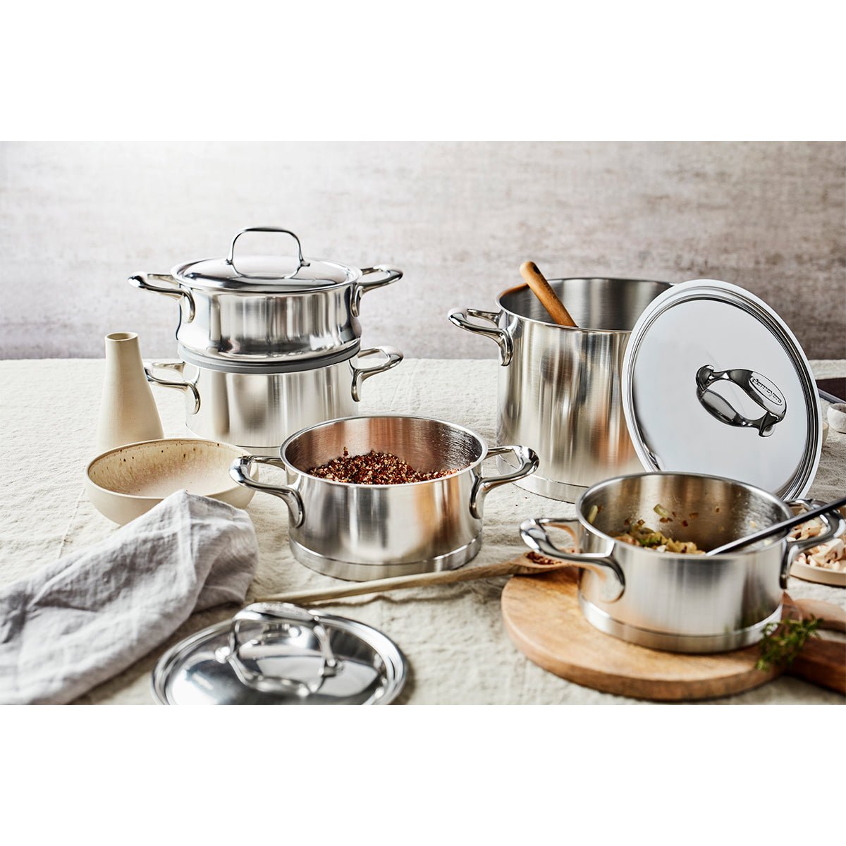 28cm Grytelokk, 18/10 rustfrit stål - DEMEYERE ATLANTIS 7 - GRYTELOKK - Me & Max AS