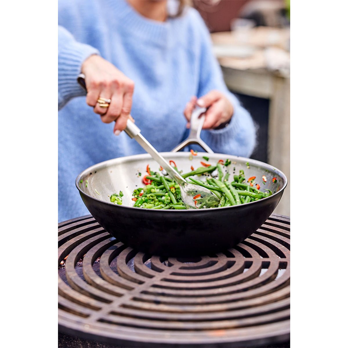 30cm Wok, 18/10 rustfrit stål - DEMEYERE BLACK 5 - GRYTE - Me & Max AS