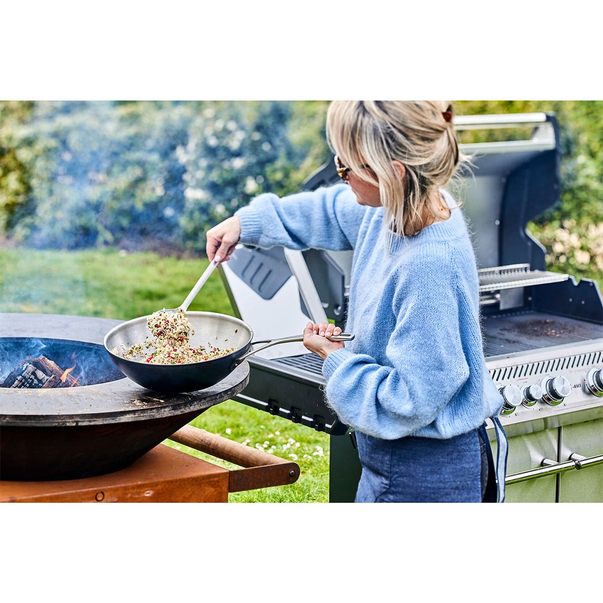 30cm Wok, 18/10 rustfrit stål - DEMEYERE BLACK 5 - GRYTE - Me & Max AS