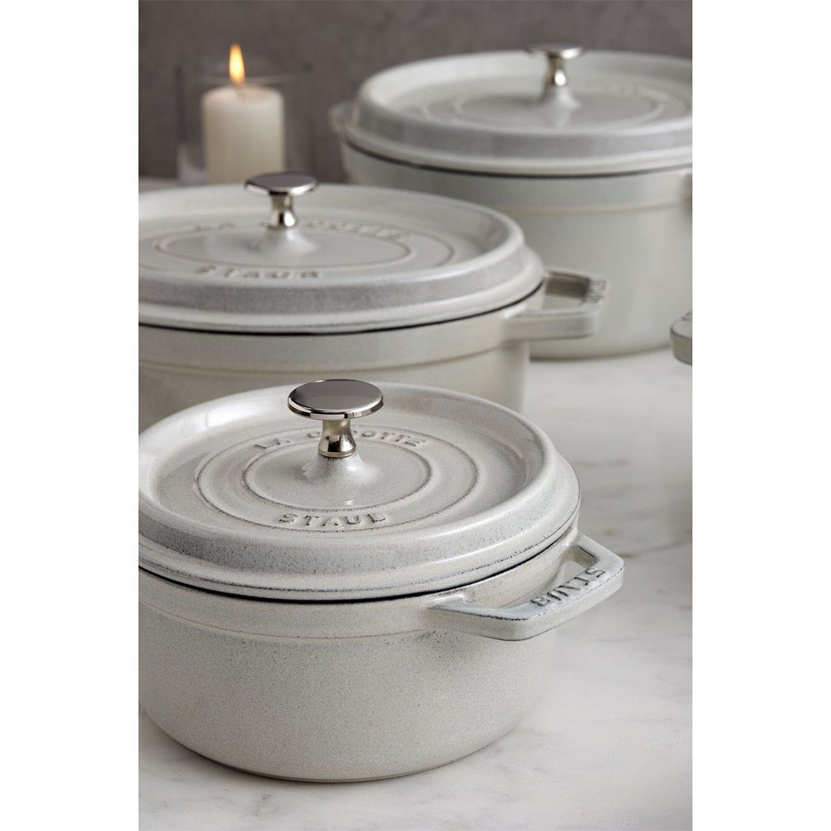 Cocotte Gryte 18cm / 1,7l, Rund, White Truffle, Støpejern - STAUB 🇫🇷 - GRYTE - Me & Max AS