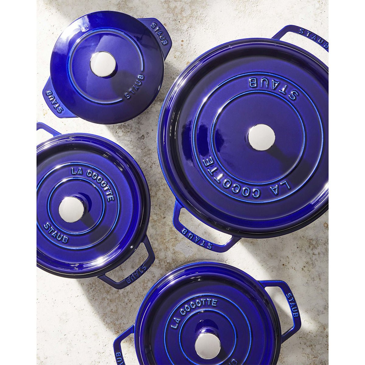 Cocotte Gryte 26cm / 5,2l, Rund, Mørkeblå, Støpejern - STAUB 🇫🇷 - GRYTE - Me & Max AS
