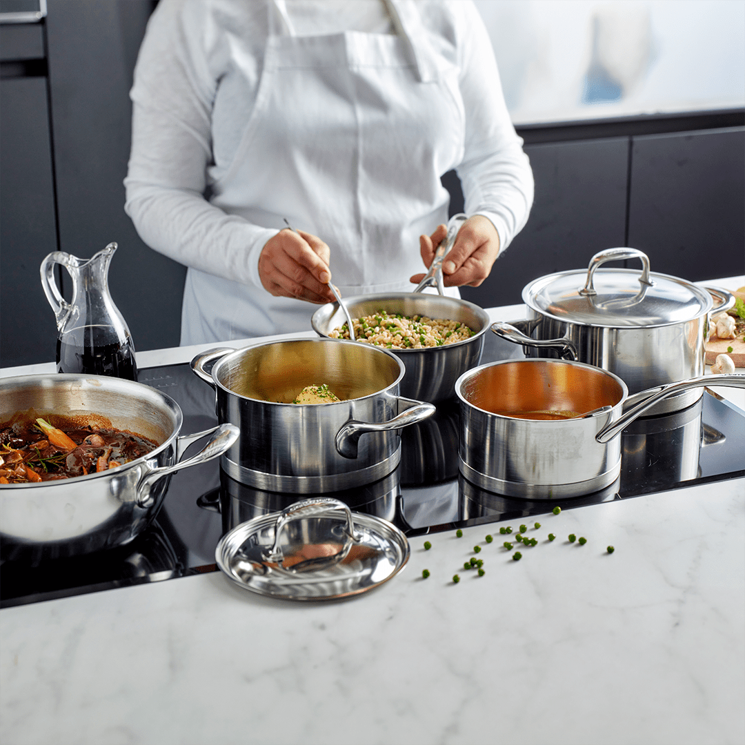 Demeyere Atlantis 7 Gryte med lokk, Konisk (4,8L / 28cm) - Rustfritt Stål - GRYTE - Me & Max AS