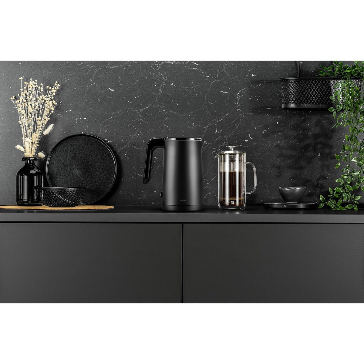 Elektrisk vannkoker, 1,5l, Svart - ZWILLING ENFINIG - KJØKKENYTSTYR - Me & Max AS