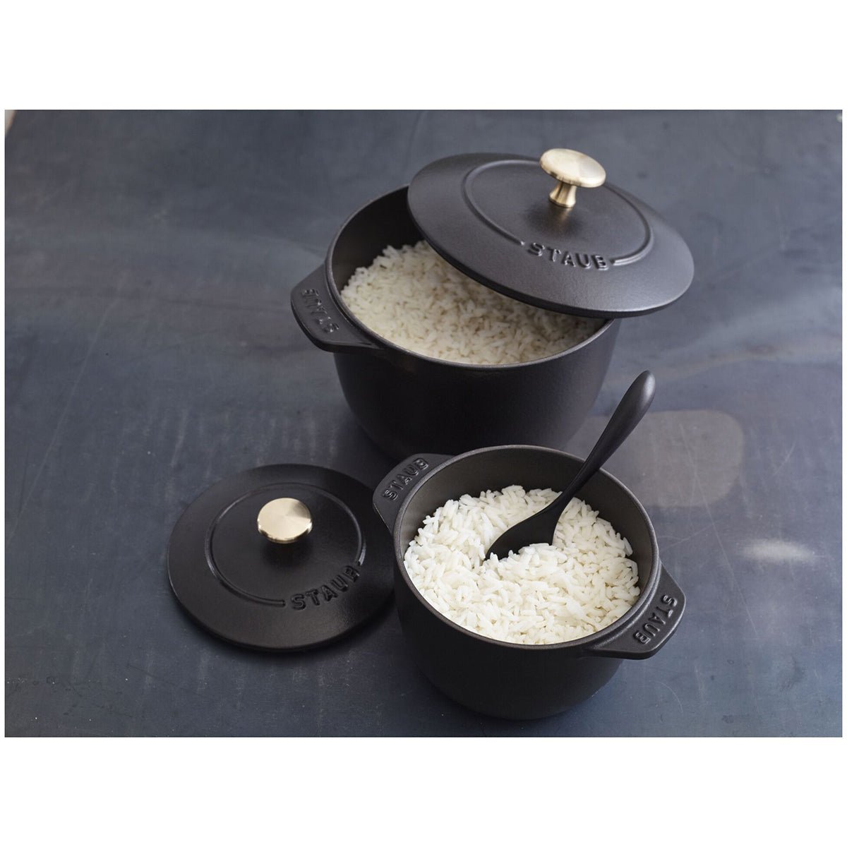 Ris - Cocotte 16cm / 1,7l, Rund, svart, Støpejern - STAUB 🇫🇷 - GRYTE - Me & Max AS