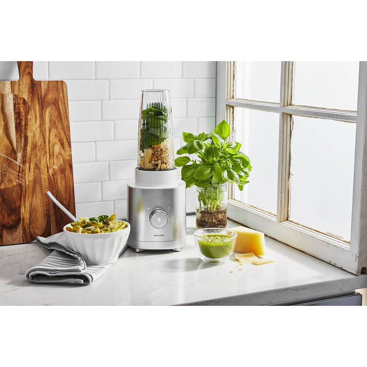Smoothie blender, 0,55l, 600W, Sølvfarget - ZWILLING ENFINIG - KJØKKENYTSTYR - Me & Max AS