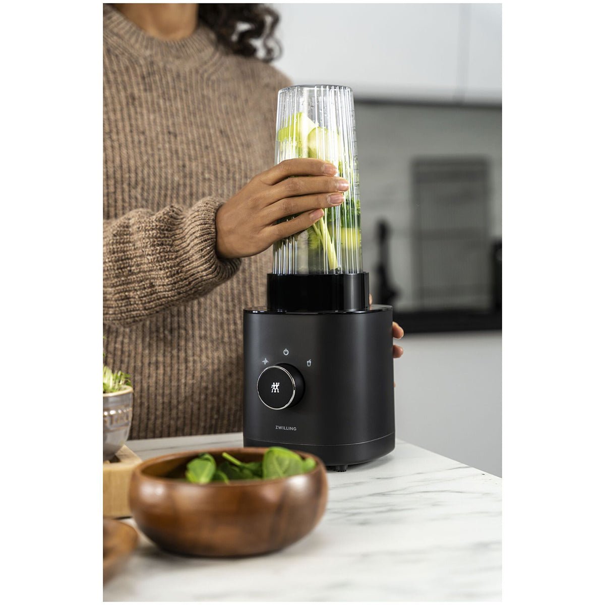 Smoothie blender, 0,55l, 600W, Svart - ZWILLING ENFINIG - KJØKKENYTSTYR - Me & Max AS