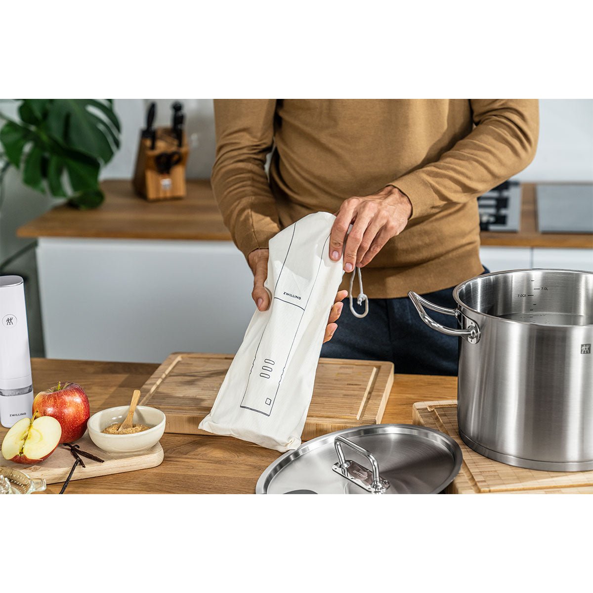 Sous Vide sirkulator, hvit - ZWILLING ENFINIGY - SOUSVIDE - Me & Max AS